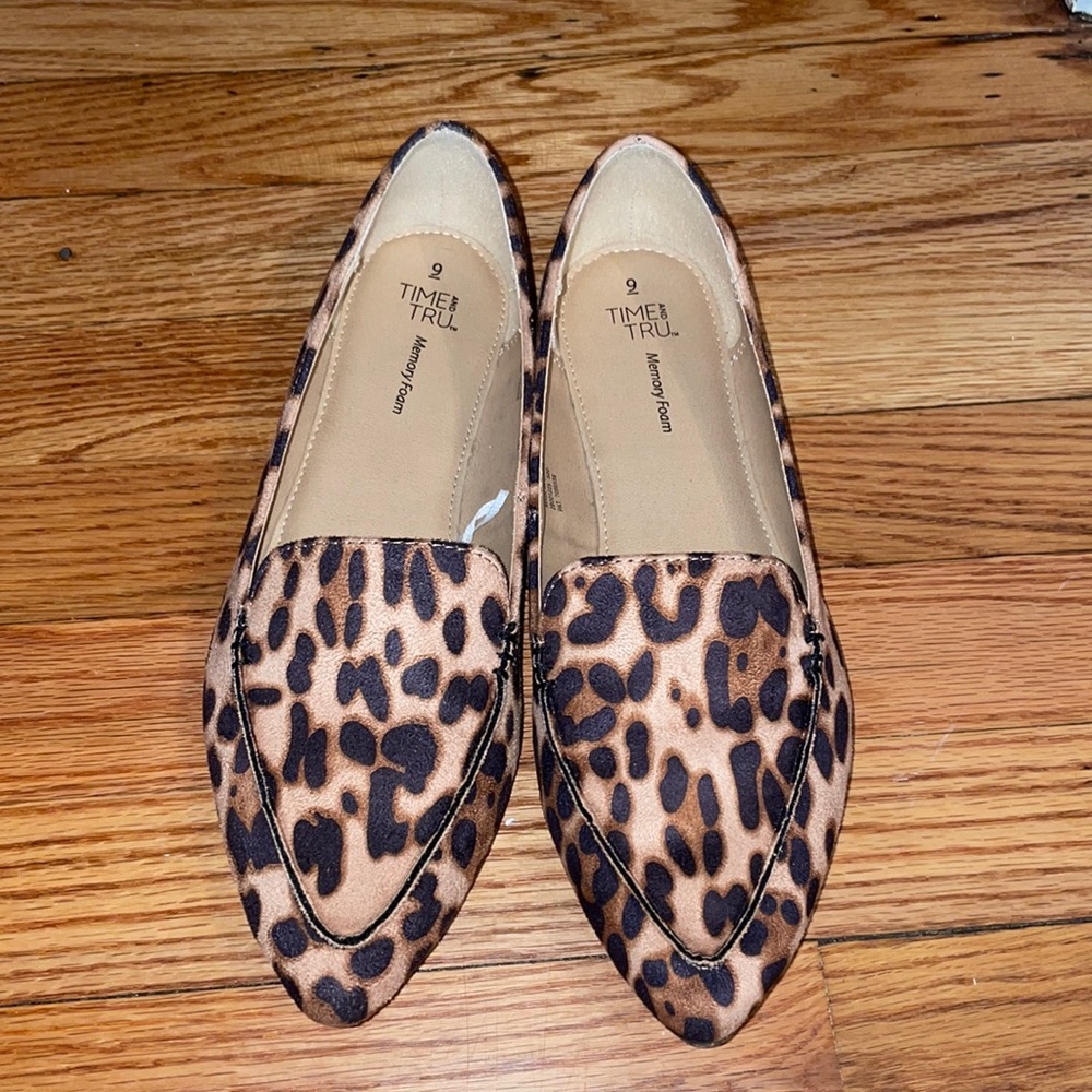 Leopard flats